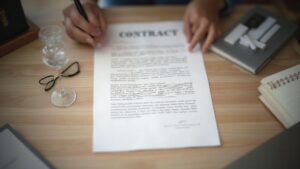 como-negociar-clausulas-de-reembolso-de-royalties-em-contratos-de-licenca-de-marca-e-evitar-litigios